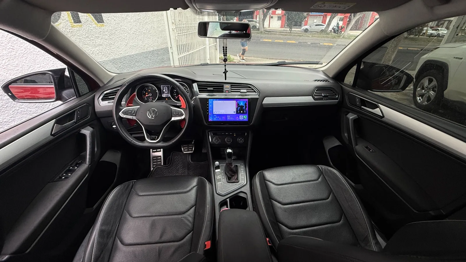 Volkswagen Tiguan Confortline R 2018 — foto 14