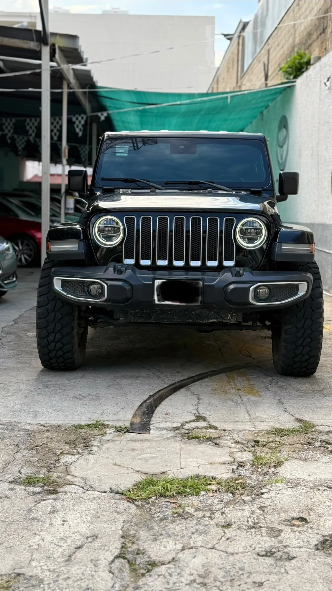Jeep Wrangler Sahara Unlimited 2018 — foto 2