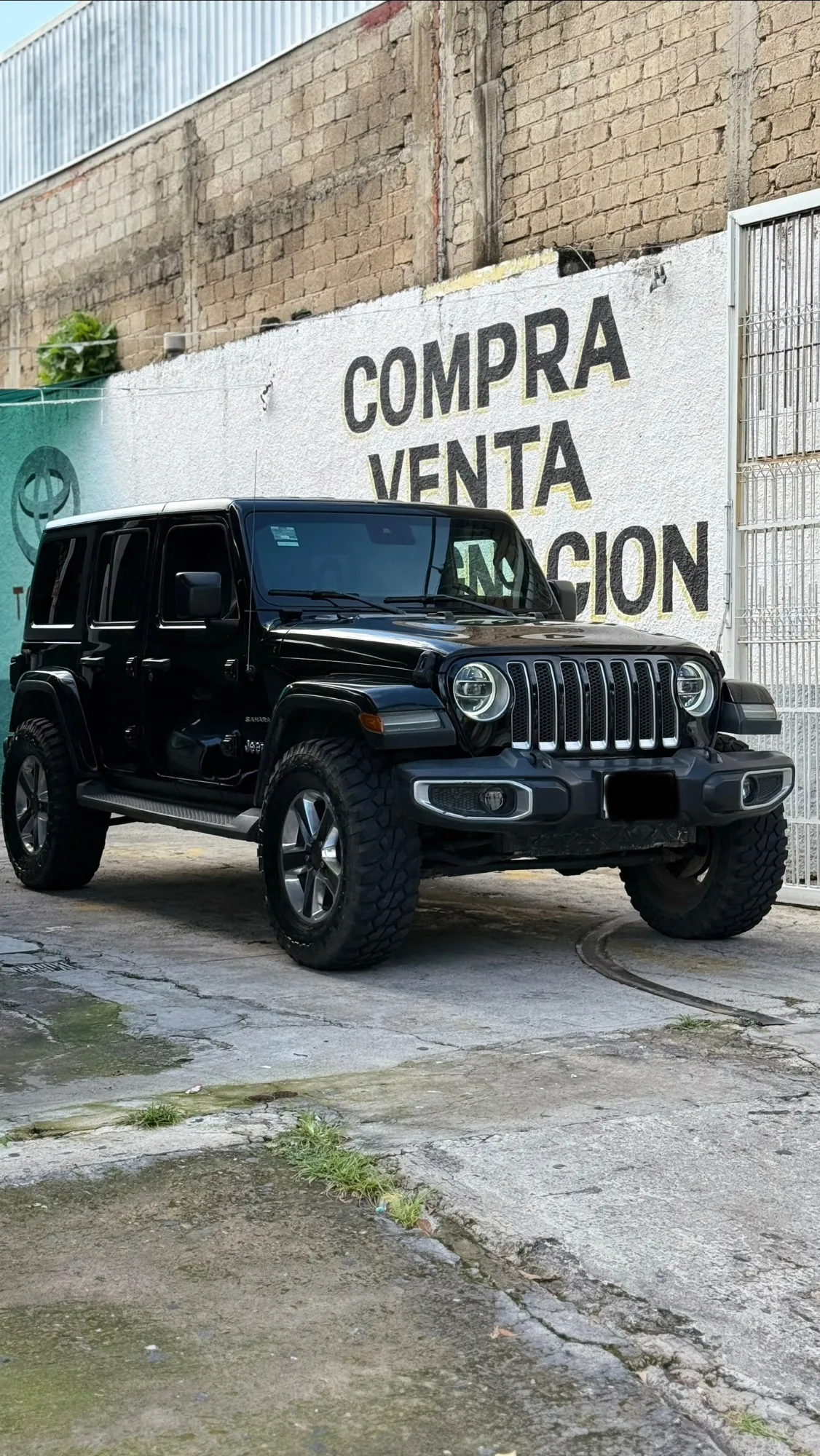 Jeep Wrangler Sahara Unlimited 2018 — foto 1