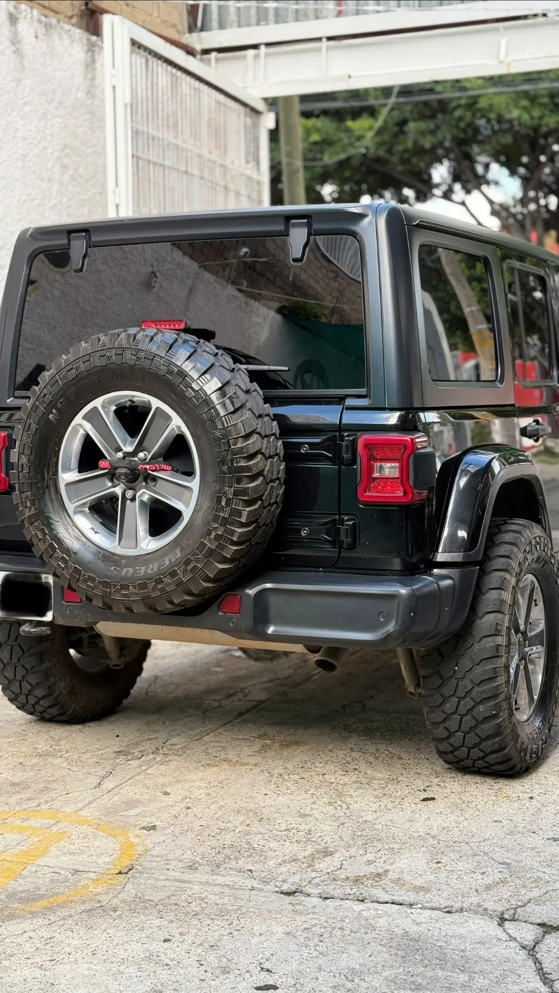 Jeep Wrangler Sahara Unlimited 2018 — foto 7