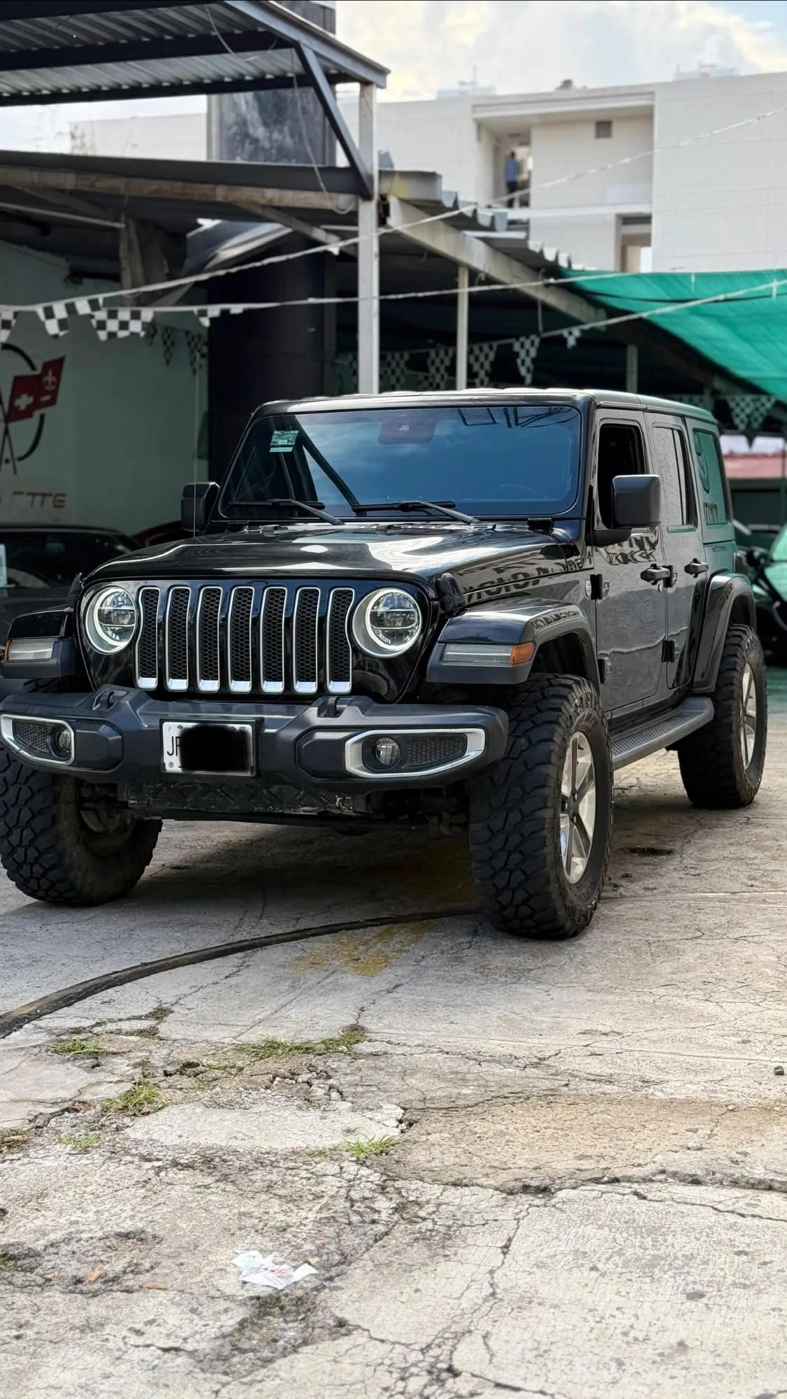 Jeep Wrangler Sahara Unlimited 2018 — foto 3